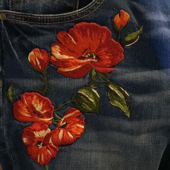 DRIFTWOOD Jackie embroidered jeans. Size 32​ - Picture 3 of 10